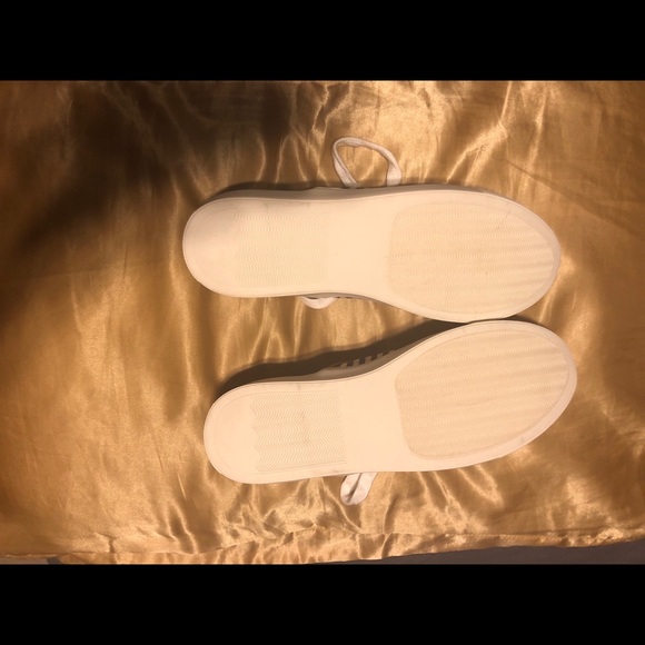 Brand new tennis shoes - Picture 3 of 5